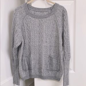 Great quality cashmere blended cable sweater